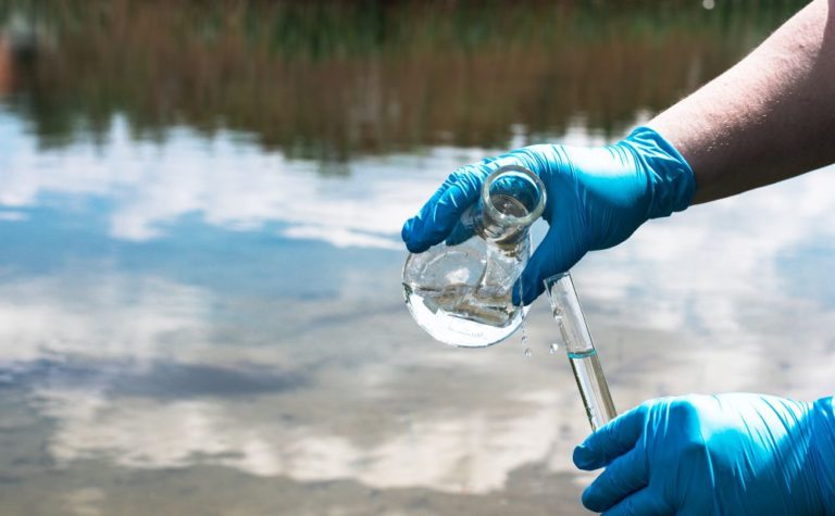 Waterdrop Sistema di filtrazione da banco WD-CTF-01, acciaio inossidabile 304 per uso alimentare, filtro dell'acqua del rubinetto a 6 stadi, lunga durata, riduce il 99% di cloro, metalli pesanti